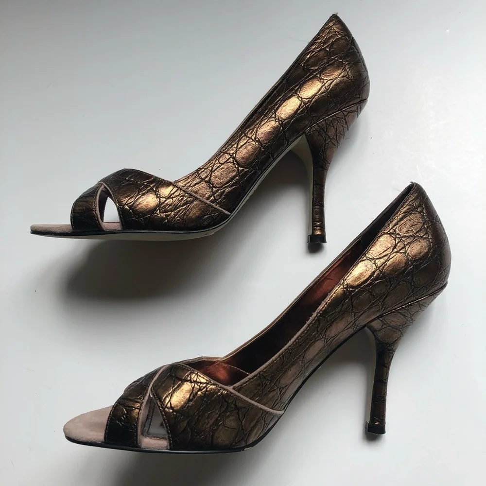 Enzo Angiolini bronze peep toe heels